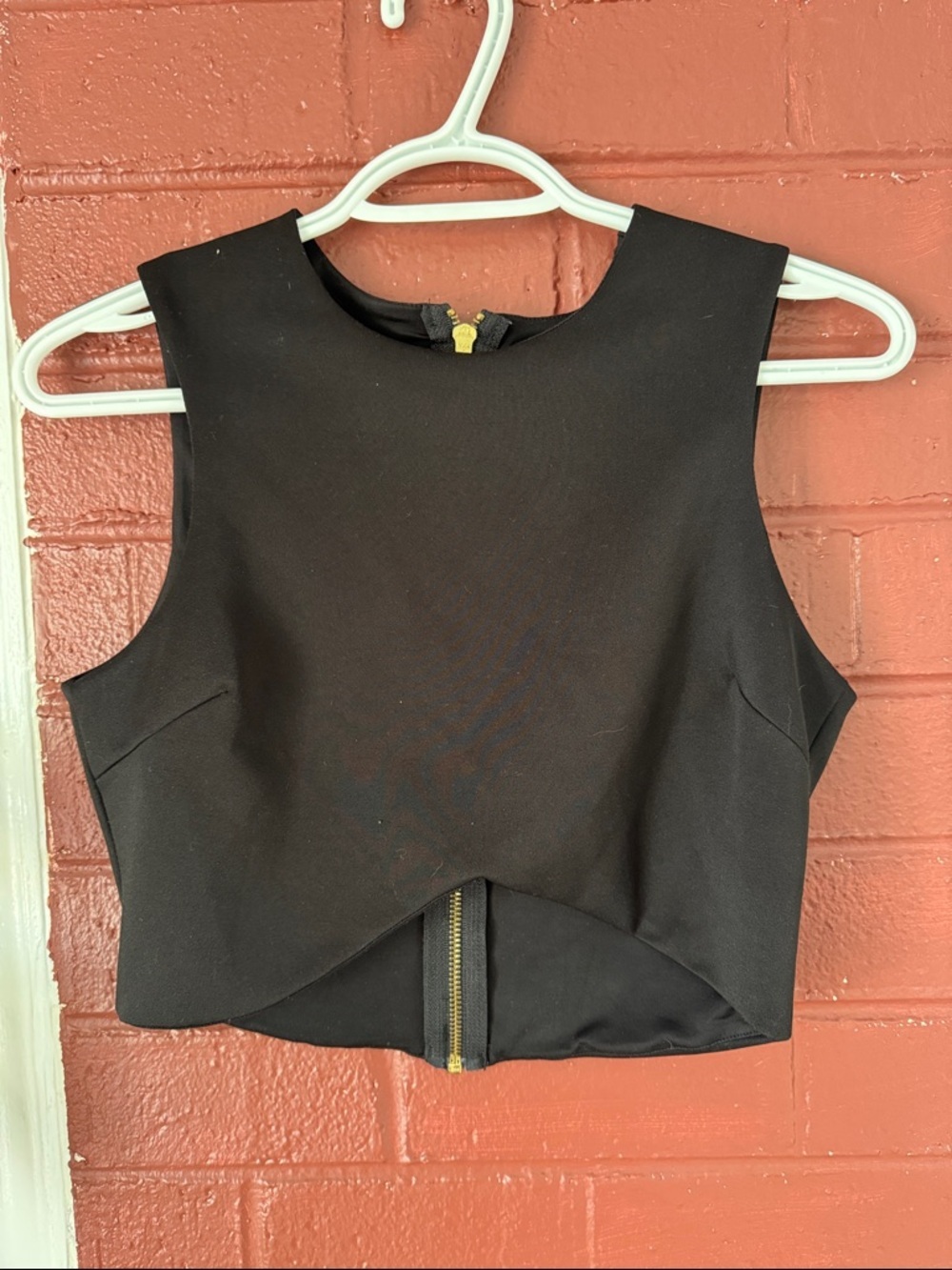 Dress the Population One Rad Girl Black Cropped Overlap Top with Gold Zip Small